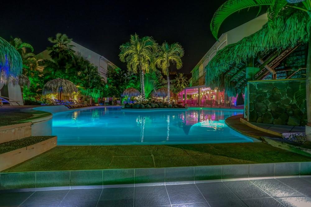 La Pagerie - Tropical Garden Hotel Ле-Труаз-Иле Экстерьер фото